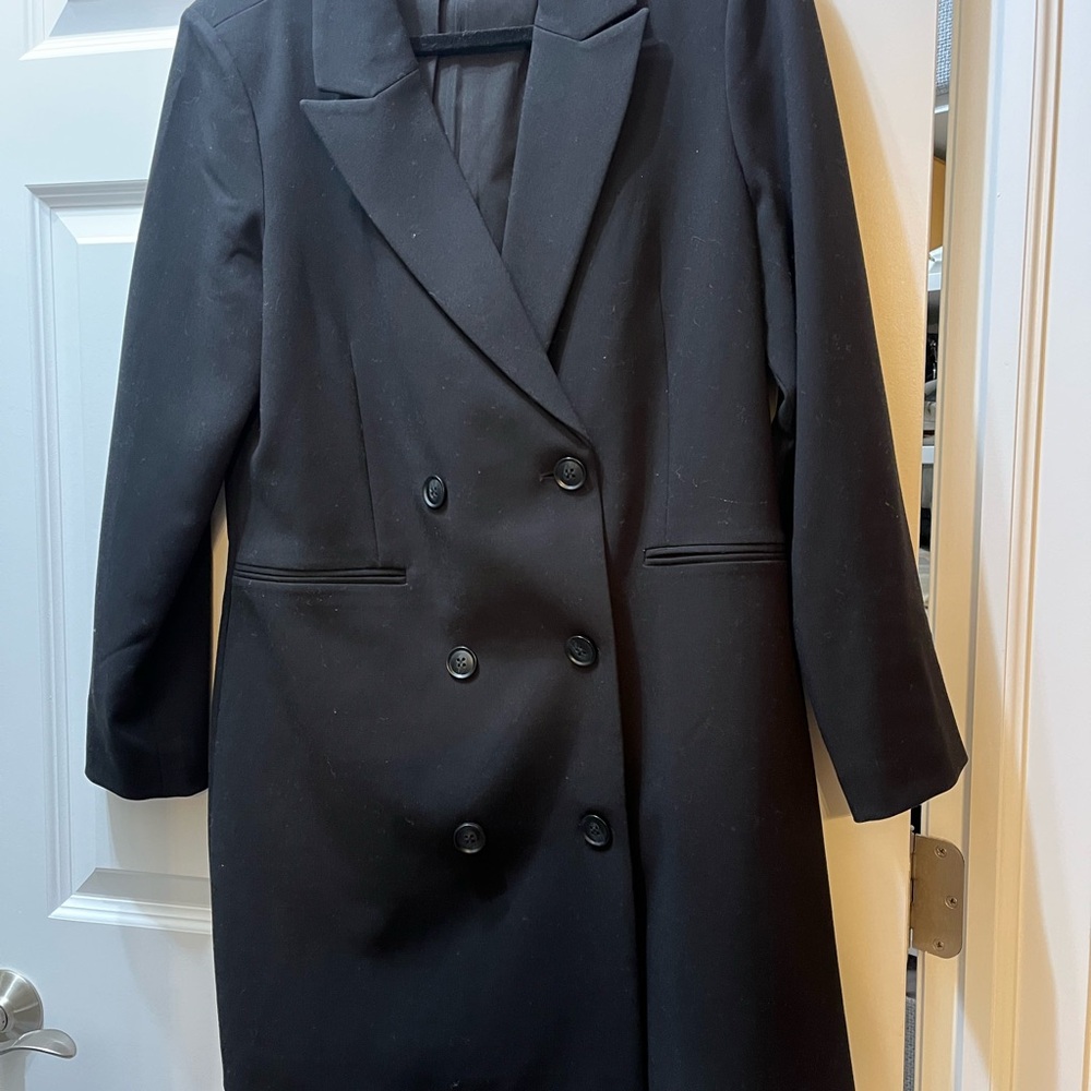 Elegant Black Double-Breasted Women's Coat-Dress
